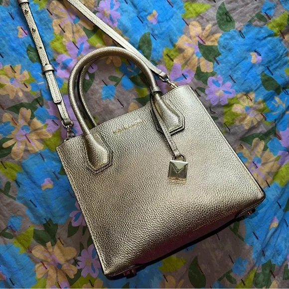 ⛅️[ Michael Kors ] Mercer Leather Crossbody Metallic Gold Bag - Picture 17 of 17